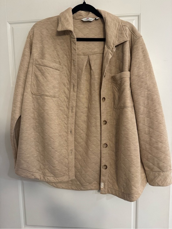 Vineyard Vines Tops - Women’s vineyard vines shacket